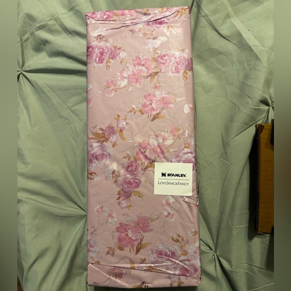 THE STANLEY X LOVESHACKFANCY ALL DAY SLIM BOTTLE | 20 OZ - Picture 6 of 6